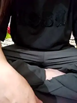 Snapshot of JasminePham chatting on November 8, 2025, 7:39 pm JasminePham online show from November 8, 2025, 7:39 pm