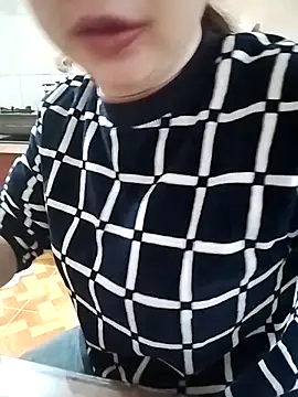 Snapshot of JasminePham chatting on November 18, 2025, 12:48 am JasminePham online show from November 18, 2025, 12:48 am