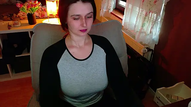 jenna-sxy19 online show from April 21, 2026, 12:01 pm