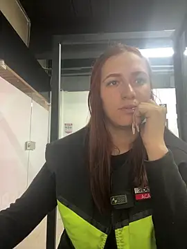  KarolSmith online show from January 17, 2025, 8:22 pm