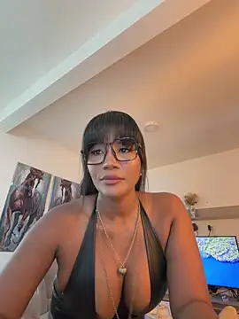 Jessie-pradoo online show from May 3, 2026, 7:50 pm