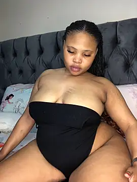 Anaelle24 online show from April 22, 2026, 3:57 am