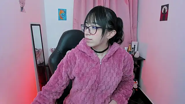 Snapshot of indra_cam chatting on February 26, 2025, 5:35 am indra cam online show from February 26, 2025, 5:35 am