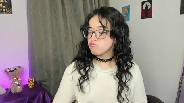 Snapshot of indra_cam chatting on July 13, 2026, 7:51 am indra cam online show from July 13, 2026, 7:51 am