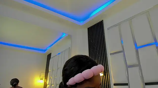 Snapshot of mia_schwarz chatting on October 9, 2025, 9:48 pm mia schwarz online show from October 9, 2025, 9:48 pm