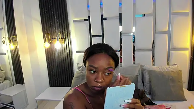 Snapshot of mia_schwarz chatting on October 8, 2025, 10:10 pm mia schwarz online show from October 8, 2025, 10:10 pm