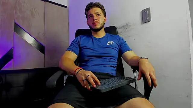 danielclarton1 online show from September 23, 2025, 11:45 pm
