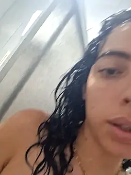 Snapshot of Sweet-diamondxxx chatting on November 24, 2025, 9:04 pm Sweet-diamondxxx online show from November 24, 2025, 9:04 pm