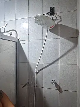 Snapshot of Sweet-diamondxxx chatting on November 6, 2025, 11:09 pm Sweet-diamondxxx online show from November 6, 2025, 11:09 pm