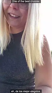 EmyLana online show from April 28, 2026, 7:13 am