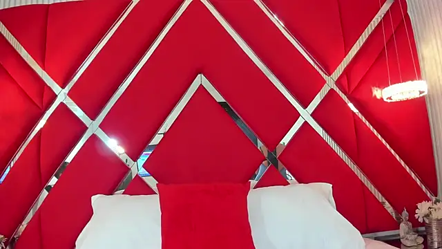 SusanCouper online show from February 13, 2026, 10:32 pm