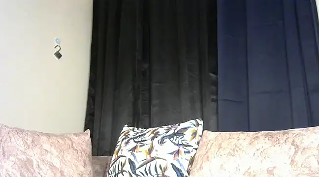 Snapshot of Lexi_i chatting on March 9, 2025, 12:21 am Lexi i online show from March 9, 2025, 12:21 am