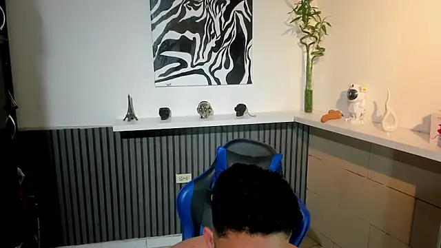 Daemon21 online show from October 13, 2025, 5:36 pm