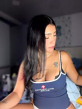 Snapshot of -Loren- chatting on July 25, 2026, 11:49 am -Loren- online show from July 25, 2026, 11:49 am