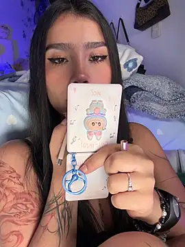 -Loren- online show from April 25, 2026, 11:35 am
