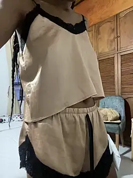 Snapshot of Julieta_cooper1 chatting on February 11, 2025, 11:12 pm Julieta cooper1 online show from February 11, 2025, 11:12 pm