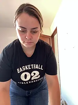 Im Amelia online show from May 7, 2026, 1:36 pm