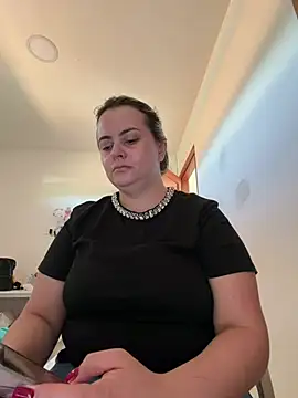 Snapshot of Im_Amelia chatting on July 7, 2026, 1:25 pm Im Amelia online show from July 7, 2026, 1:25 pm