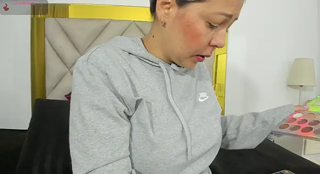 ariana-martins online show from March 15, 2025, 3:07 am