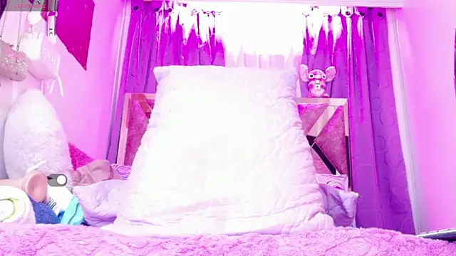Doll IvannaTs online show from April 21, 2026, 1:42 am