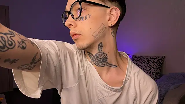 Snapshot of anahori__simon chatting on February 27, 2025, 9:04 pm anahori simon online show from February 27, 2025, 9:04 pm