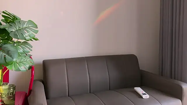 anahori  simon online show from April 1, 2026, 12:02 am