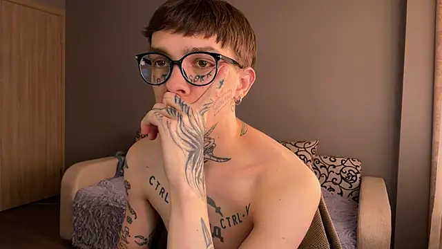 Snapshot of anahori__simon chatting on September 13, 2025, 12:16 pm anahori simon online show from September 13, 2025, 12:16 pm