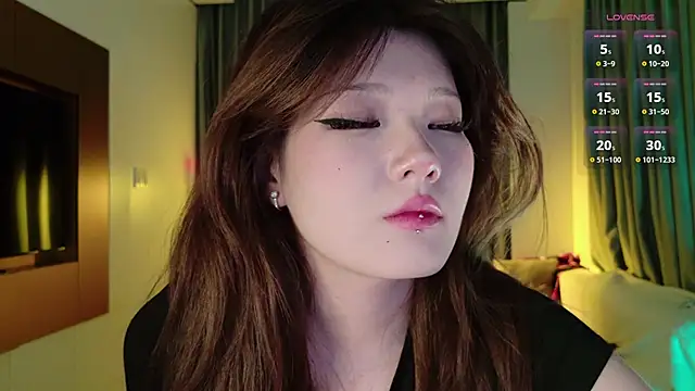 Snapshot of KitayamaChu chatting on November 21, 2025, 12:26 pm KitayamaChu online show from November 21, 2025, 12:26 pm