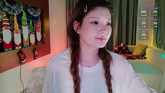 Snapshot of KitayamaChu chatting on December 14, 2025, 4:12 pm KitayamaChu online show from December 14, 2025, 4:12 pm