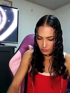 Lanna hott  online show from November 8, 2025, 7:28 pm