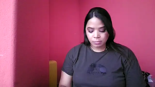 Snapshot of AitanaEvans chatting on April 13, 2026, 3:27 pm AitanaEvans online show from April 13, 2026, 3:27 pm