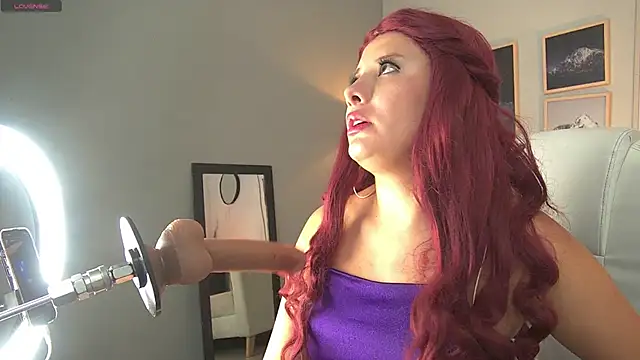 Khali reed  online show from October 28, 2025, 7:35 pm