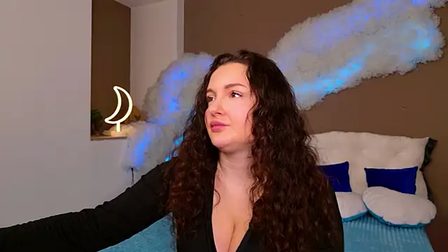 Snapshot of GloriNichols chatting on November 11, 2025, 10:54 am GloriNichols online show from November 11, 2025, 10:54 am