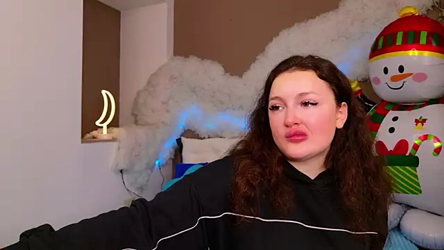 Snapshot of GloriNichols chatting on December 3, 2025, 6:14 am GloriNichols online show from December 3, 2025, 6:14 am