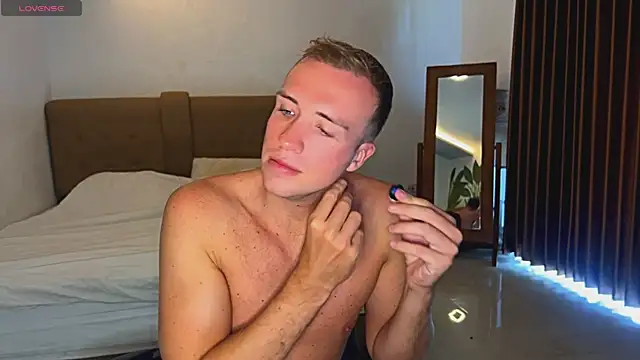 tommy cumfinger online show from July 15, 2026, 2:40 am