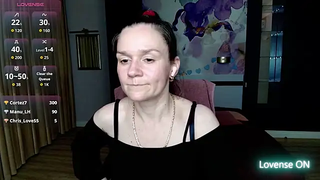AriaGray online show from April 29, 2026, 8:04 pm