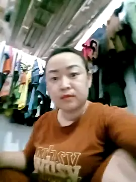 VyOanh2K online show from March 2, 2025, 6:05 am
