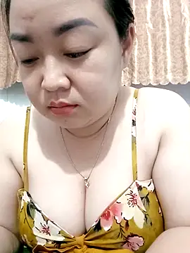 VyOanh2K online show from October 14, 2025, 1:01 pm