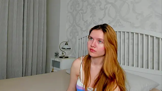Snapshot of Eva__Lewis chatting on May 25, 2026, 4:49 pm Eva Lewis online show from May 25, 2026, 4:49 pm