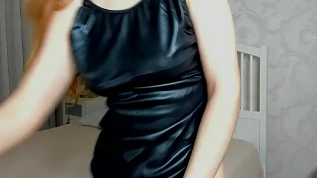 Eva  Lewis online show from April 30, 2026, 4:41 am