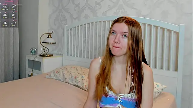 Snapshot of Eva__Lewis chatting on June 16, 2026, 4:01 am Eva Lewis online show from June 16, 2026, 4:01 am