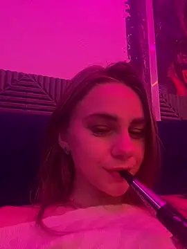 GraceTorrez online show from November 11, 2025, 10:04 pm