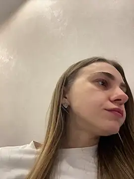 GraceTorrez online show from November 24, 2025, 6:19 pm