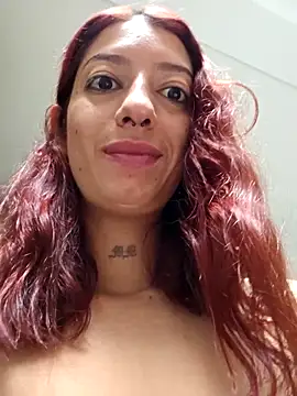 Abbyjonhson   online show from November 5, 2025, 4:54 pm