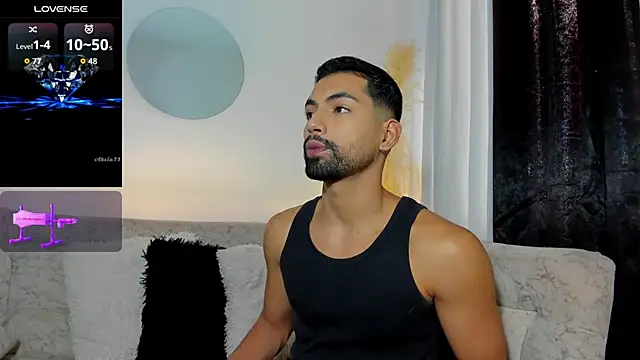 Snapshot of Andrew_x777 chatting on July 7, 2026, 12:52 pm Andrew x777 online show from July 7, 2026, 12:52 pm