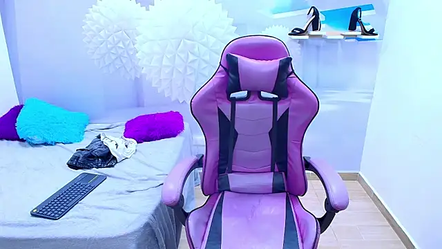 DEMI LEED online show from October 11, 2025, 11:44 am