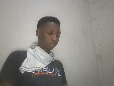 Snapshot of Thibotough chatting on November 7, 2025, 9:41 pm Thibotough online show from November 7, 2025, 9:41 pm