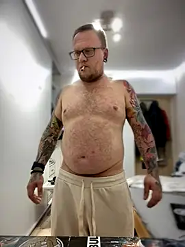 Snapshot of PierreNaked89 chatting on November 4, 2025, 9:07 pm PierreNaked89 online show from November 4, 2025, 9:07 pm