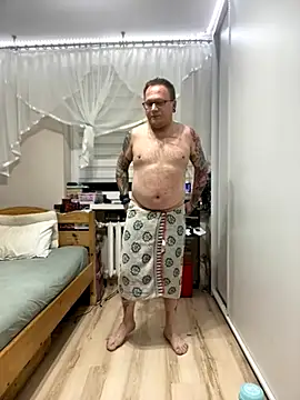 Snapshot of PierreNaked89 chatting on November 25, 2025, 10:54 pm PierreNaked89 online show from November 25, 2025, 10:54 pm