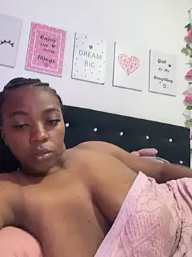 Snapshot of CiaraEbony chatting on May 16, 2026, 2:10 am CiaraEbony online show from May 16, 2026, 2:10 am